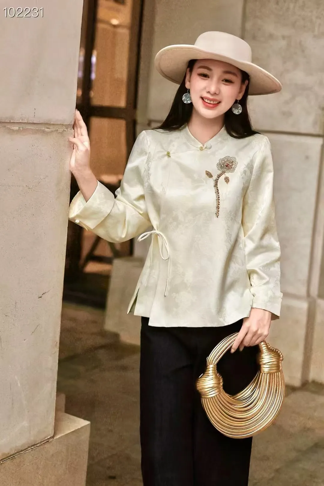 Autumn New Small Stand Collar Silk Jacquard Fabric Handmade Beaded Crabapple Flower Beautiful and Elegant Women's Jacket S-XL