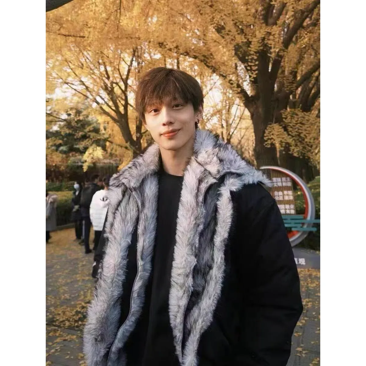 

Мужская утепленная теплая куртка с мехом, модное пальто с отложным воротником, верхняя одежда из искусственного меха, трендовое пальто больших размеров для осени и зимы