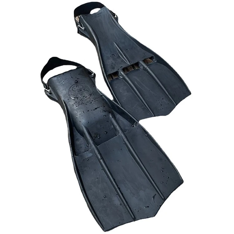 

Factory Direct Supply Adult Underwater Swimming Equipment Soft Rubber Fins Adjustable Deep Diving Flippers With High Quality