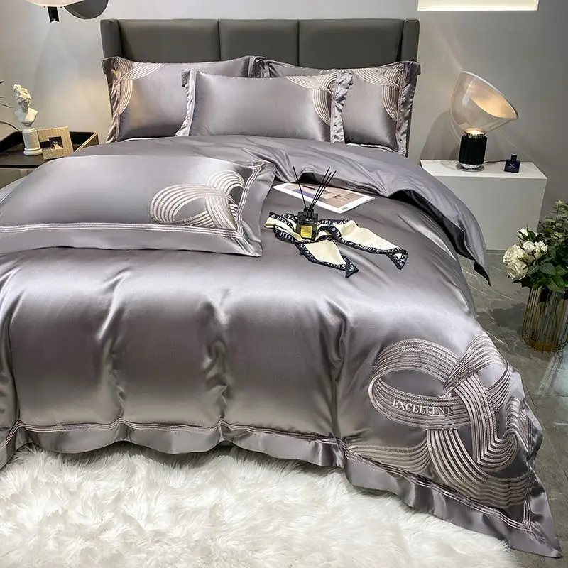 Factory Wholesale 2023 New Style Jacquard Silk Luxury 4-10 Piece Bedding Set