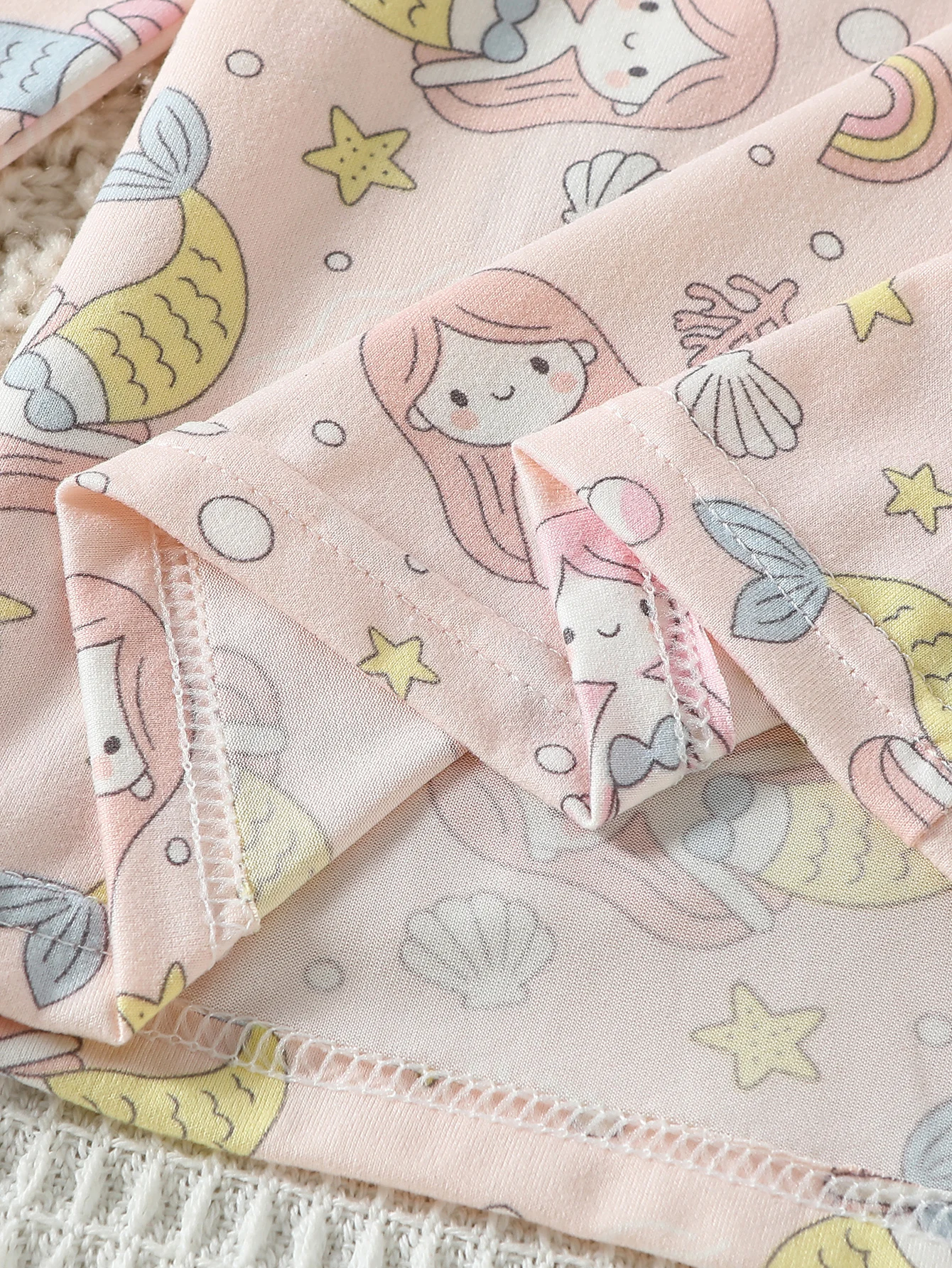 2-teiliger Kinder-Herbstanzug mit süßem Meerjungfrauen-Print, lässiger, warmer Anzug für Jungen und Mädchen, bequeme Hauskleidung, langärmelige Hose – Detail 6