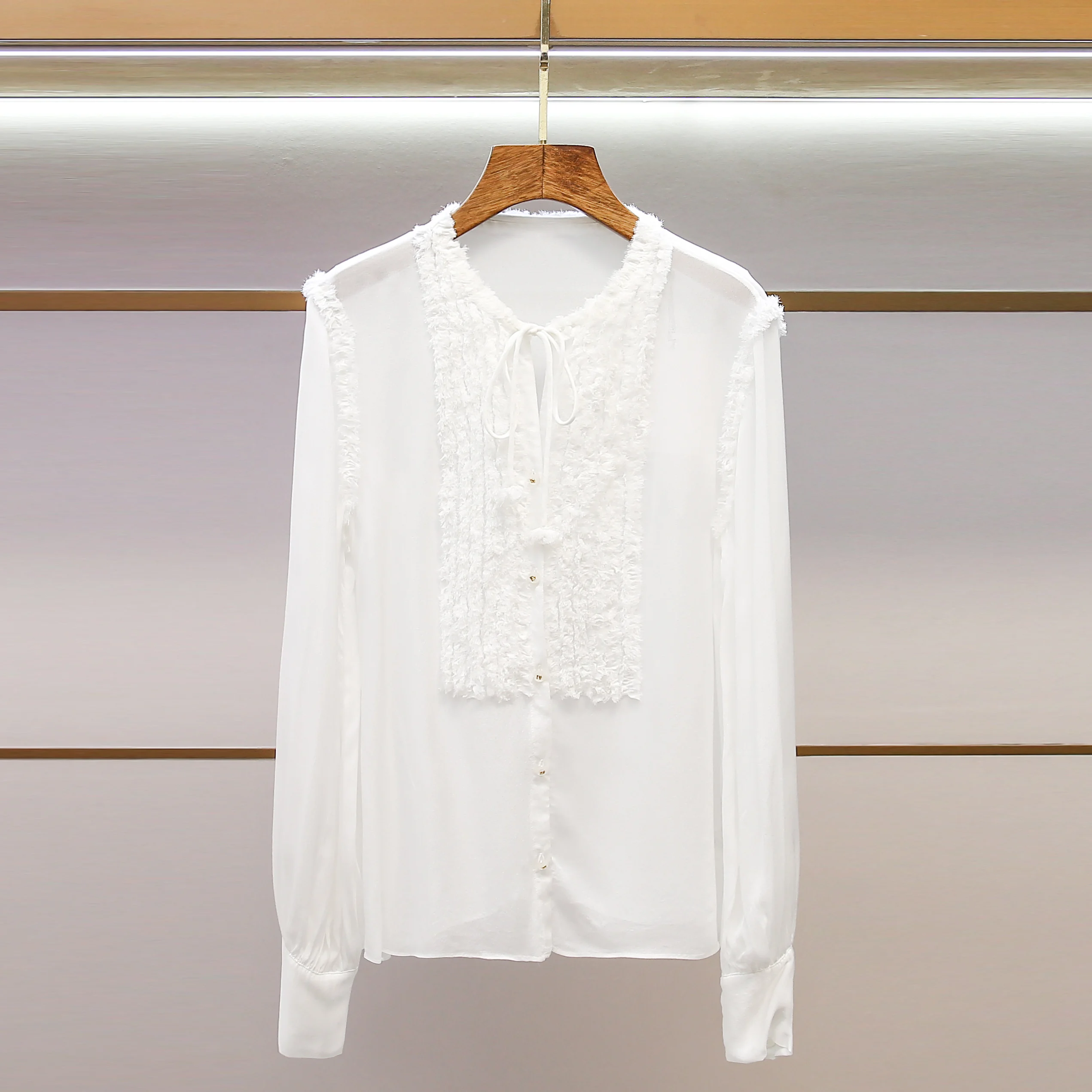 

Ele round Ne Lace Trim Long Sve irt Women's Premium Faion Top South Oil New Arrival Autumn 2025 Moisture ng