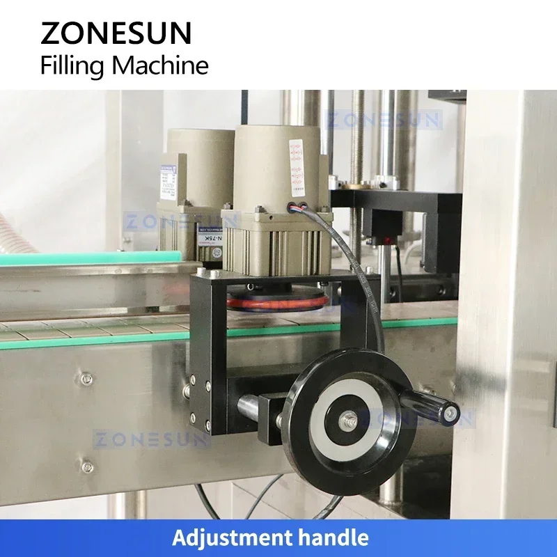 ZONESUN ZS-SV6X آلة تعبئة السوائل المؤازرة ذات 6 رؤوس زجاجة عالية السرعة ذات الحركة المستمرة لصناعة الأطعمة والمشروبات