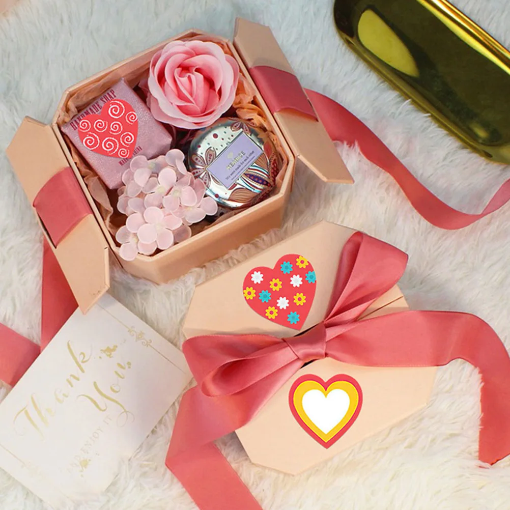 3 Rolls Heart Shape Sealing Stickers Valentine's Day Gift Sticker Labels Self Adhesive Decorative Sealing Decals for Cards Bags