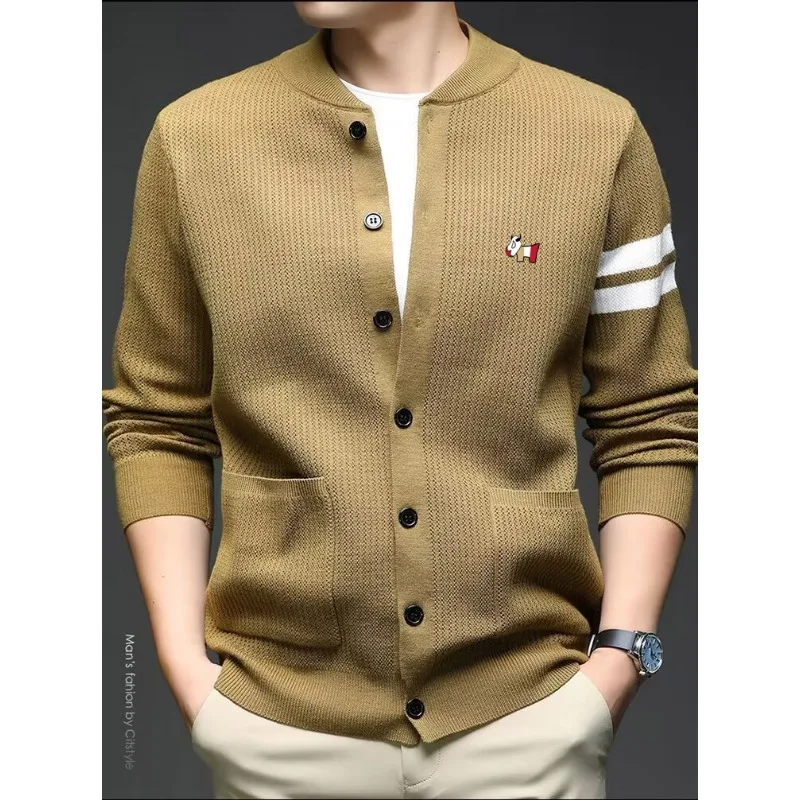 Sweater rajutan pria merek kelas atas, musim gugur musim dingin, mode baru, desain garis-garis senior, versi Korea, kardigan butik, mantel kasual