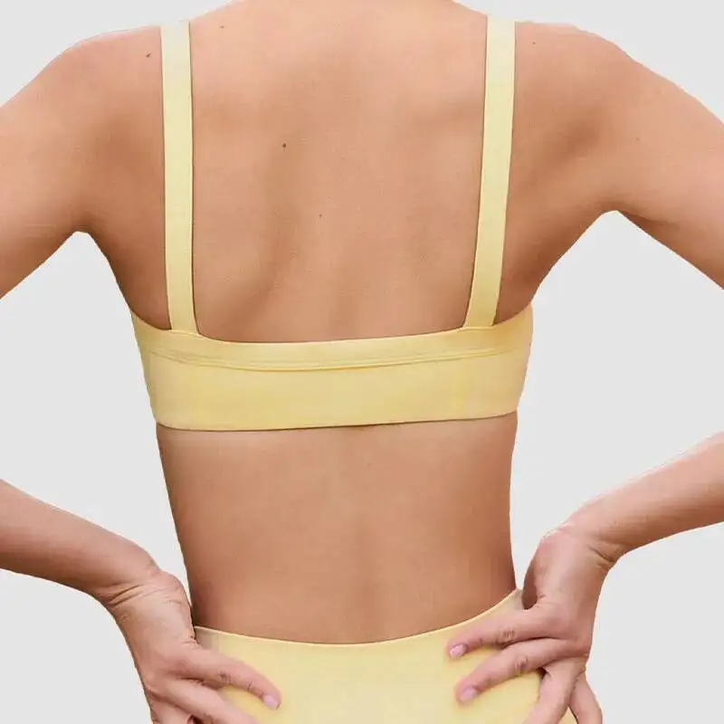 

Seamless Yoga Set For Women High Waisted Crisscross Shorts Strappy Sports Bra With Nude Feel Fabric