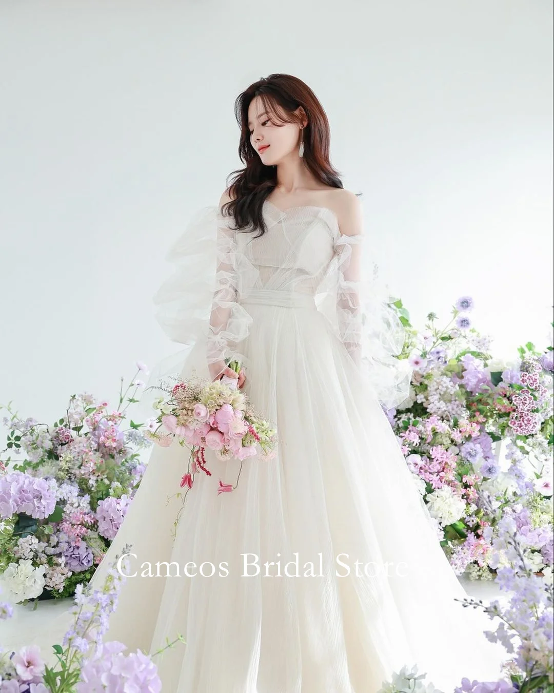 

Colavis Asta Korean Sweetheart Tulle Ruched Sleeves Wedding Dress Custom Made Bride Dress 웨딩드레스 Photoshoot Wedding Gown Bridal