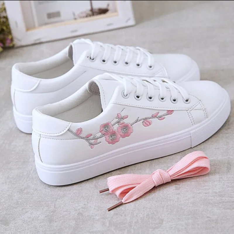 Fashion Breathble Vulcanized Shoes Women Sneakers PU Leather Platform Female Lace Up Casual Footwear Ladies White Sport Shoes