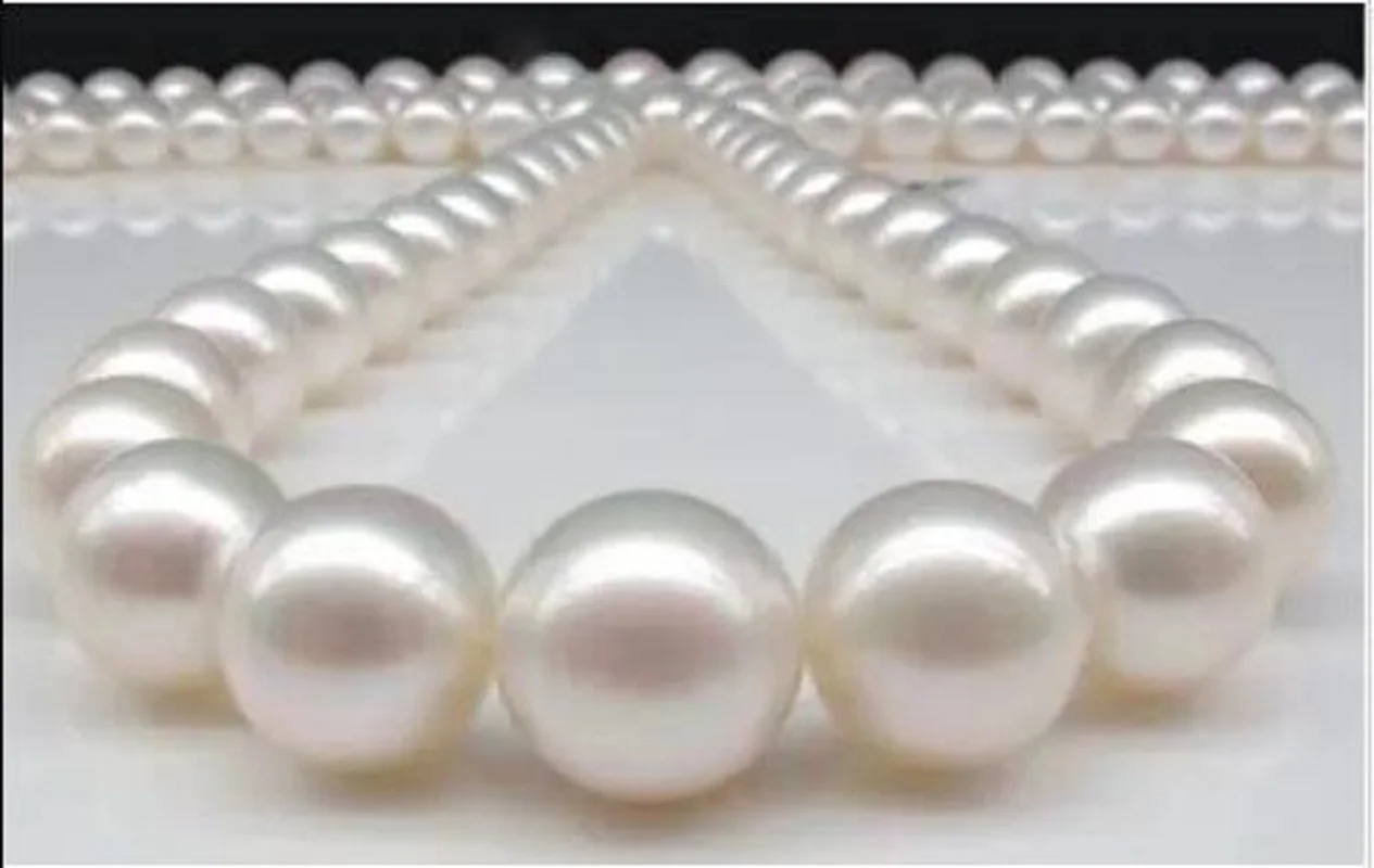 AAAA Large quantity of 18 inch 9-11mm natural South Sea genuine white perfectly round pearl necklace