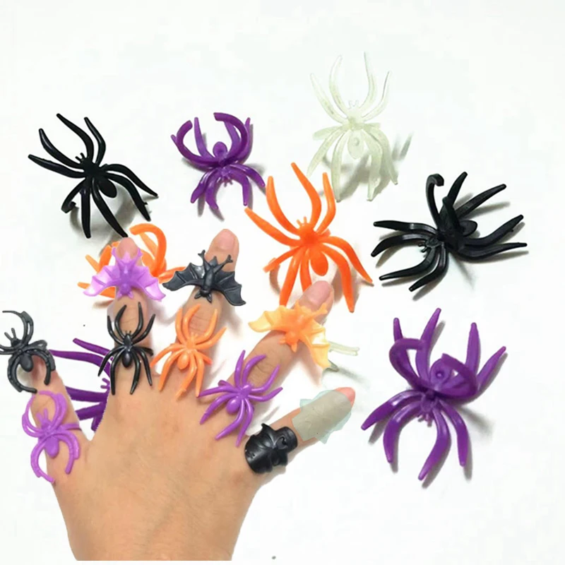 30/60pcs Bat Spider Rings Halloween Party Decorations Props Gifts Ghost Skull Small Gifts Kids Favors Halloween Gift Bag Fillers