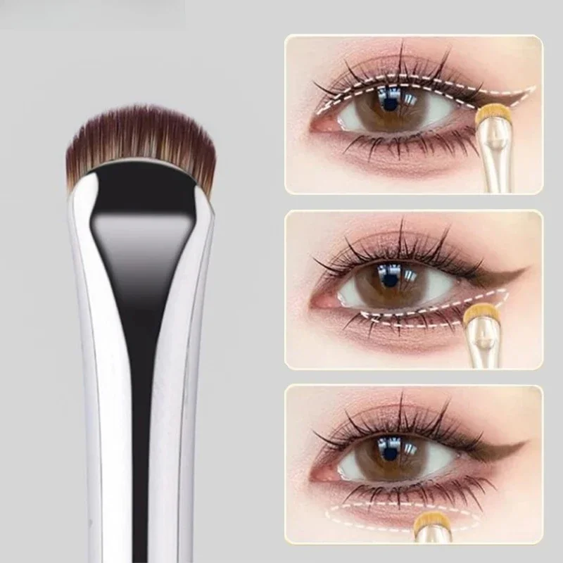 2 pinceaux courbes pour eye-liner, outils de maquillage des yeux, pinceaux de précision doux pour estomper les fards à paupières, petits outils cosmétiques fins et pointus pour les yeux ﻿