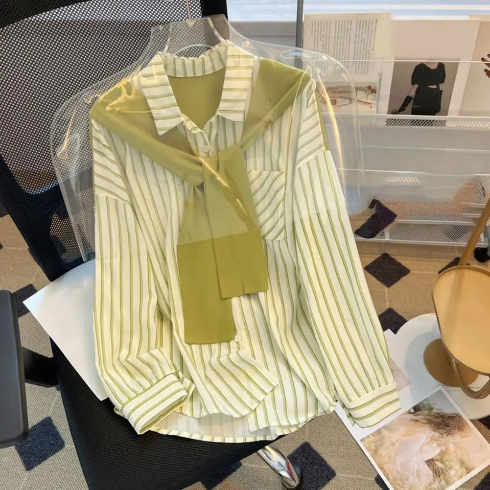 

Casual Women Shirt Stylish Women's Vertical Striped Lapel Shirt with Shawl Back Design Loose Fit Button Placket Top for Casual