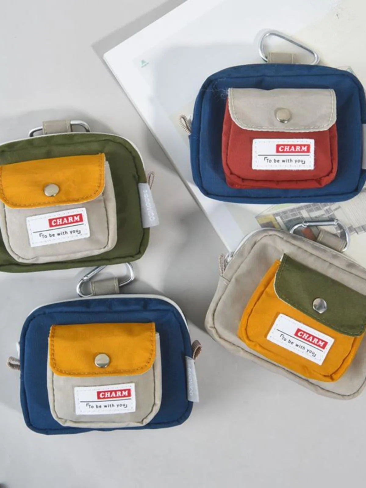 

Креативная простая новая маленькая квадратная сумка для мальчиков и девочек, кошелек для монет, школьная сумка с подвеской для наушников, сумка для удостоверения личности