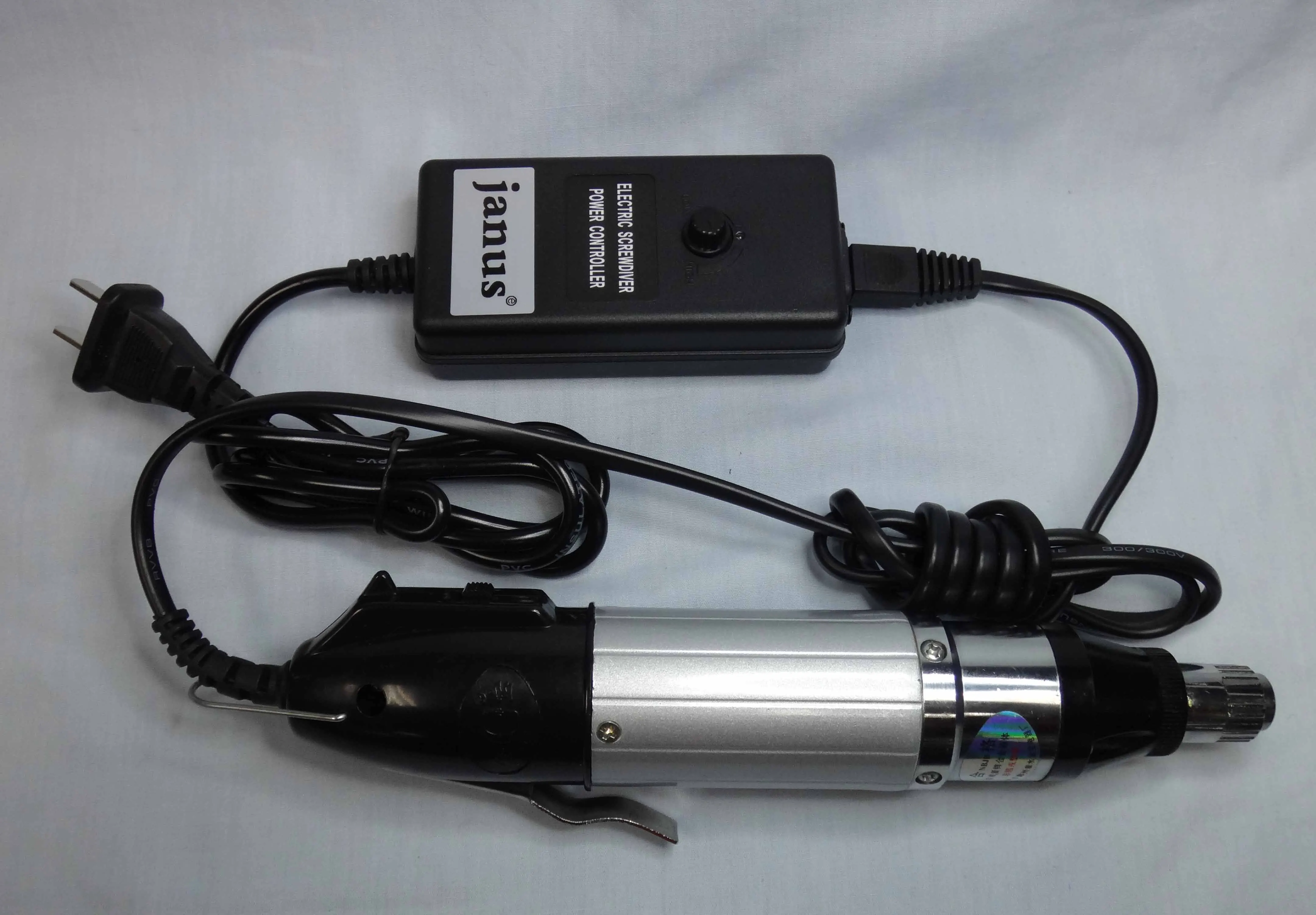 

Convenient and Practical Power Supply with Continuously Adjustable Rotational Speed and Torque of 2~20kgt.cm Electric Screw