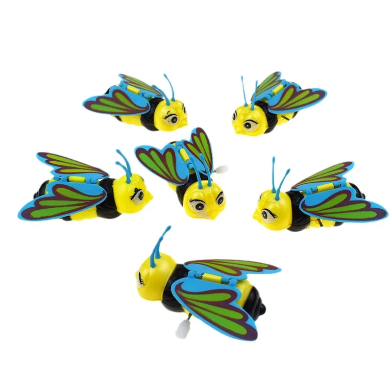 Giocattoli creativi divertenti a orologeria Wind Up Will Swing Wings Bumblebee Bee Model Cartoon Animal Clockwork Toys regali di pasqua per bambini