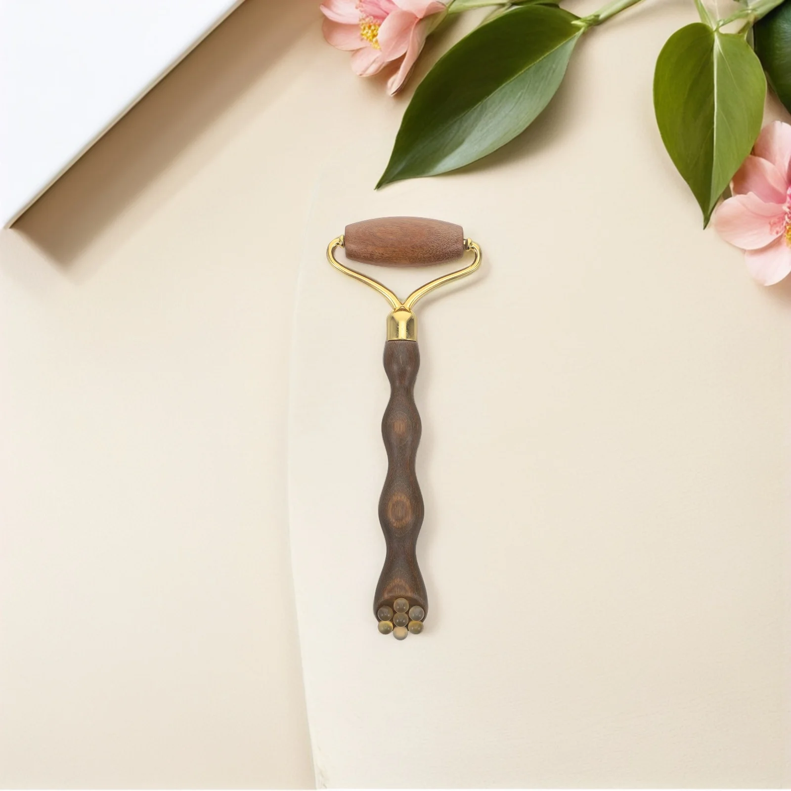 

Green Sandalwood Dual Roller Face Massager Gua Sha Tool Manual Skin Roller for Face Neck Eye Care Anti-Aging Gua Sha Tools