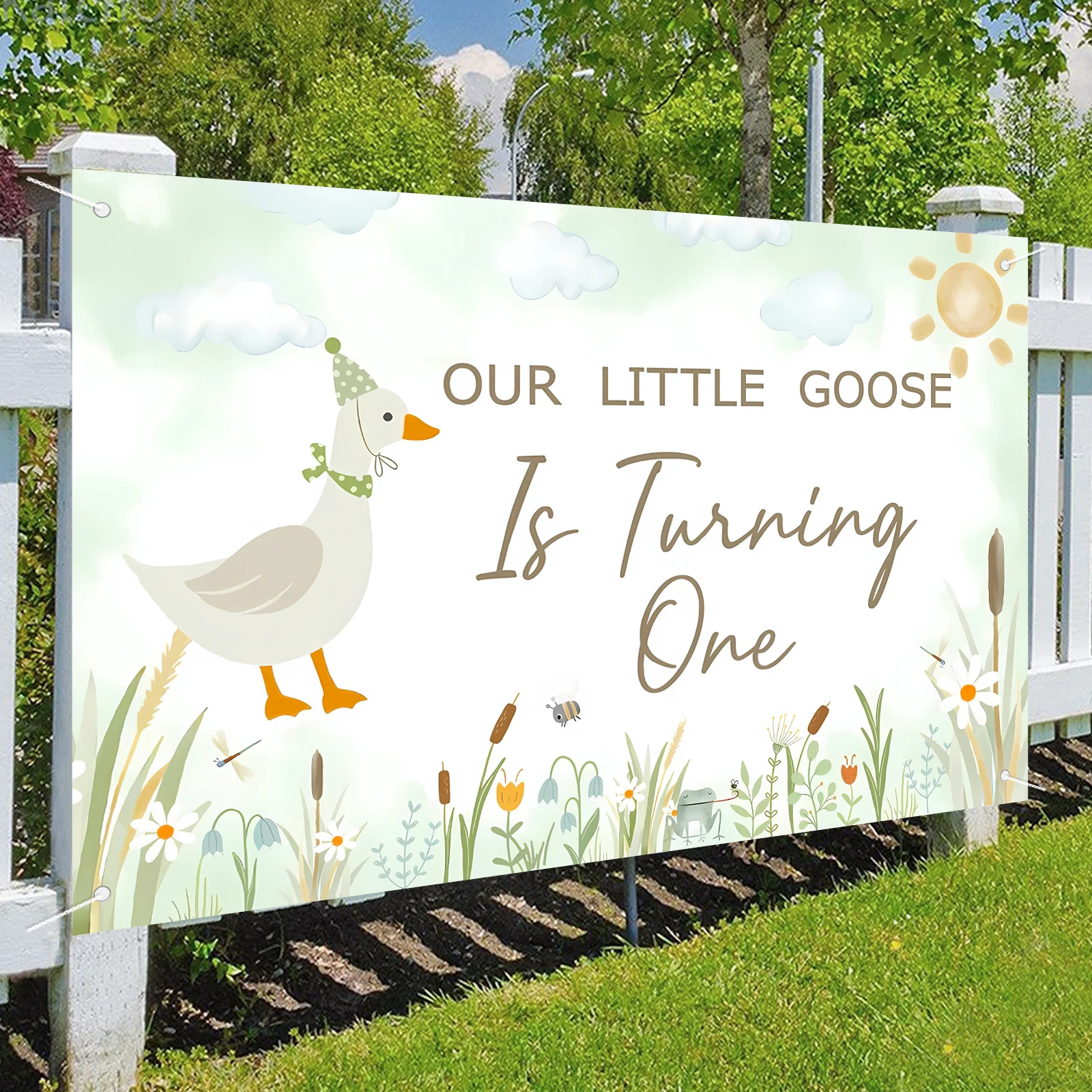 أوزتنا الصغيرة تتحول إلى خلفية واحدة من زينة حفلات أوزة خضراء لعيد الميلاد الأول بألوان مائية وخلفية كرتونية للأوز الصغير #2