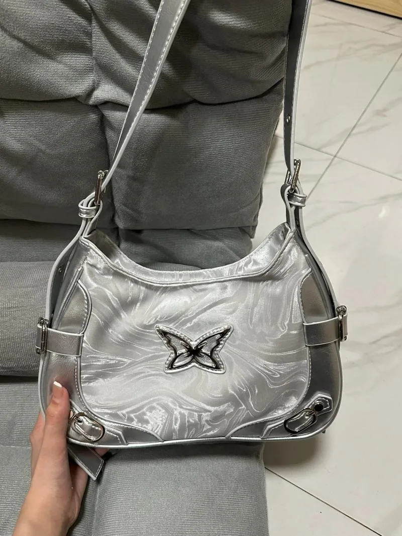 Vintage Schmetterling Handtaschen für Frauen silvery y2k Gothic Achsel Umhängetasche Gewürz Mädchen Mode High Street Biker Taschen