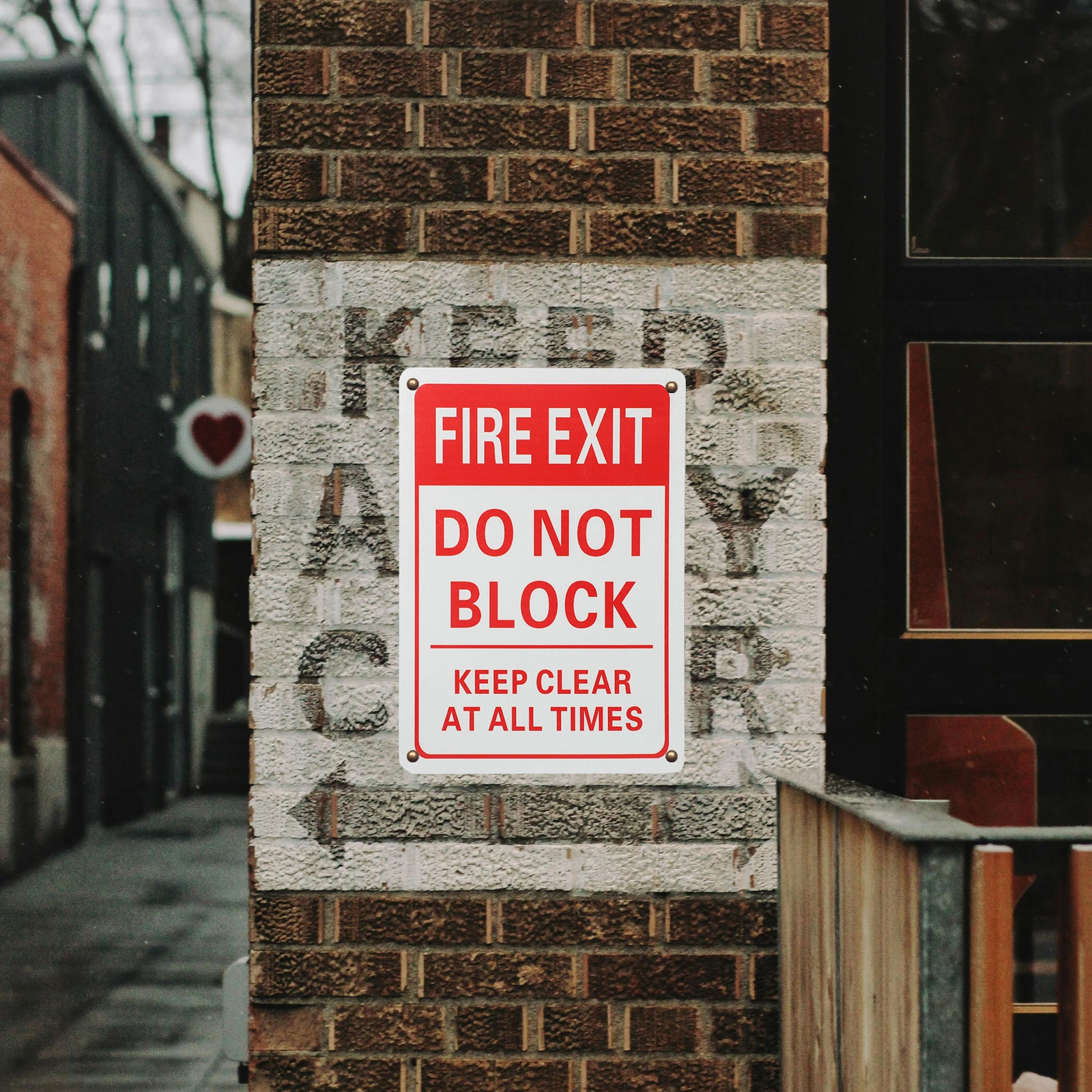 

Emergency Fire Exit Sign Metal Safety Indicator for Public Area Do Not Block Door Warning Sign Evacuation Guidance
