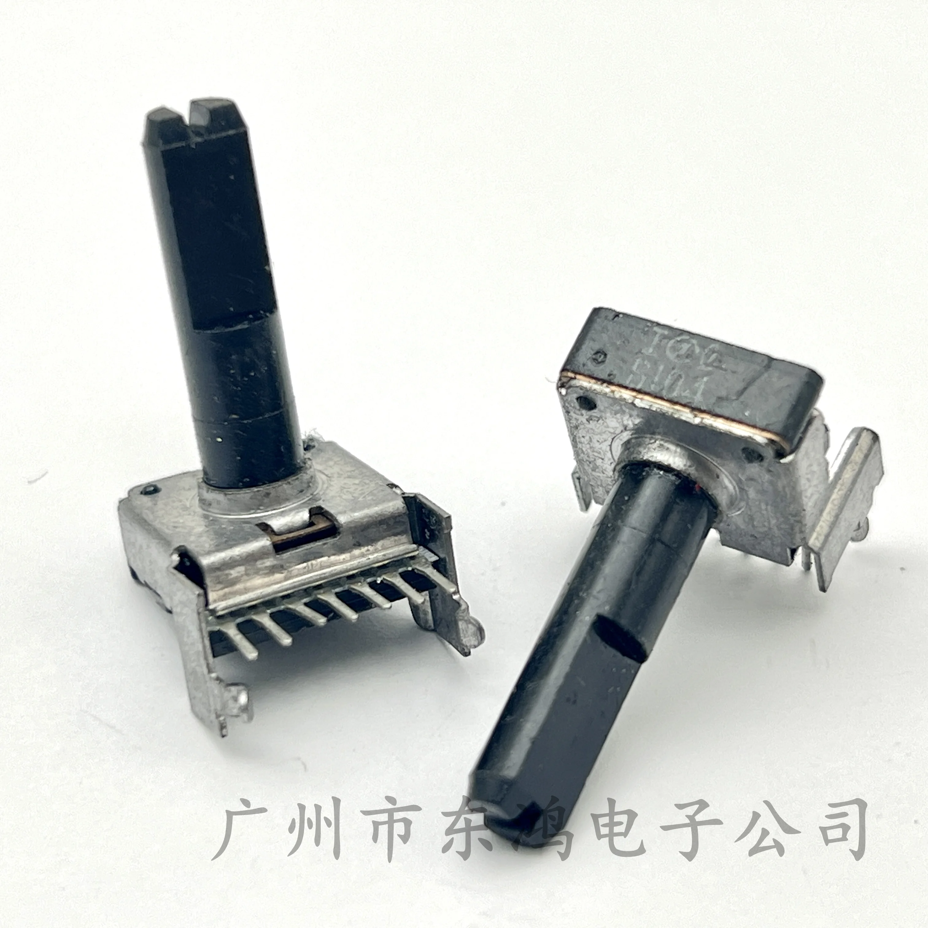 1 pcs Imperial Japan RK14 type Potentiometer B100K, a row of 7 pin shafts, 23mm long, with midpoint positioning