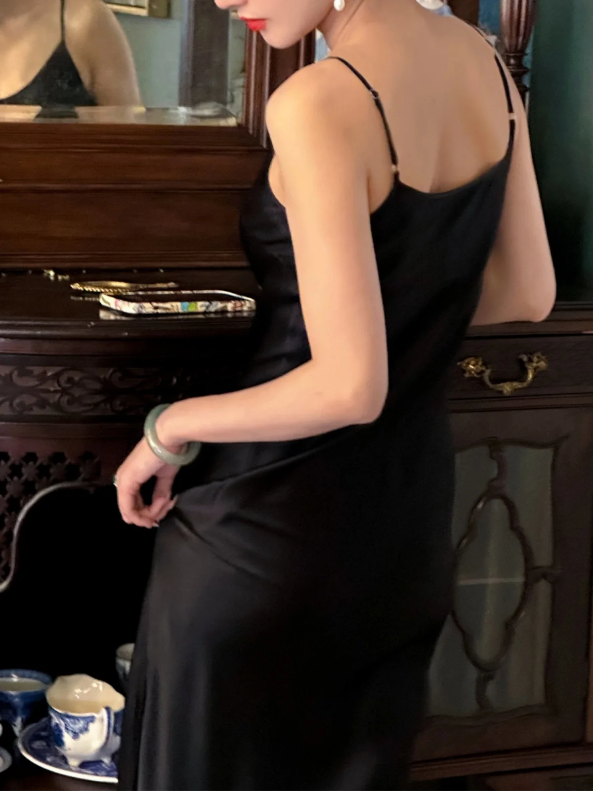 

Шелковое платье-миди Ci Breeze Brand Commute Sle, облегающее, однотонное, цельное, для лета