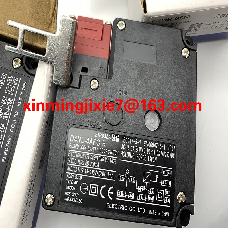 new original D4NL-1FFA-B4 D4NL-1FFA-B4S D4NL-2FFA-B D4NL-2FFA-BS D4NL-2FFA-B4 D4NL-2FFA-B4S   safety  door lock switch in stock
