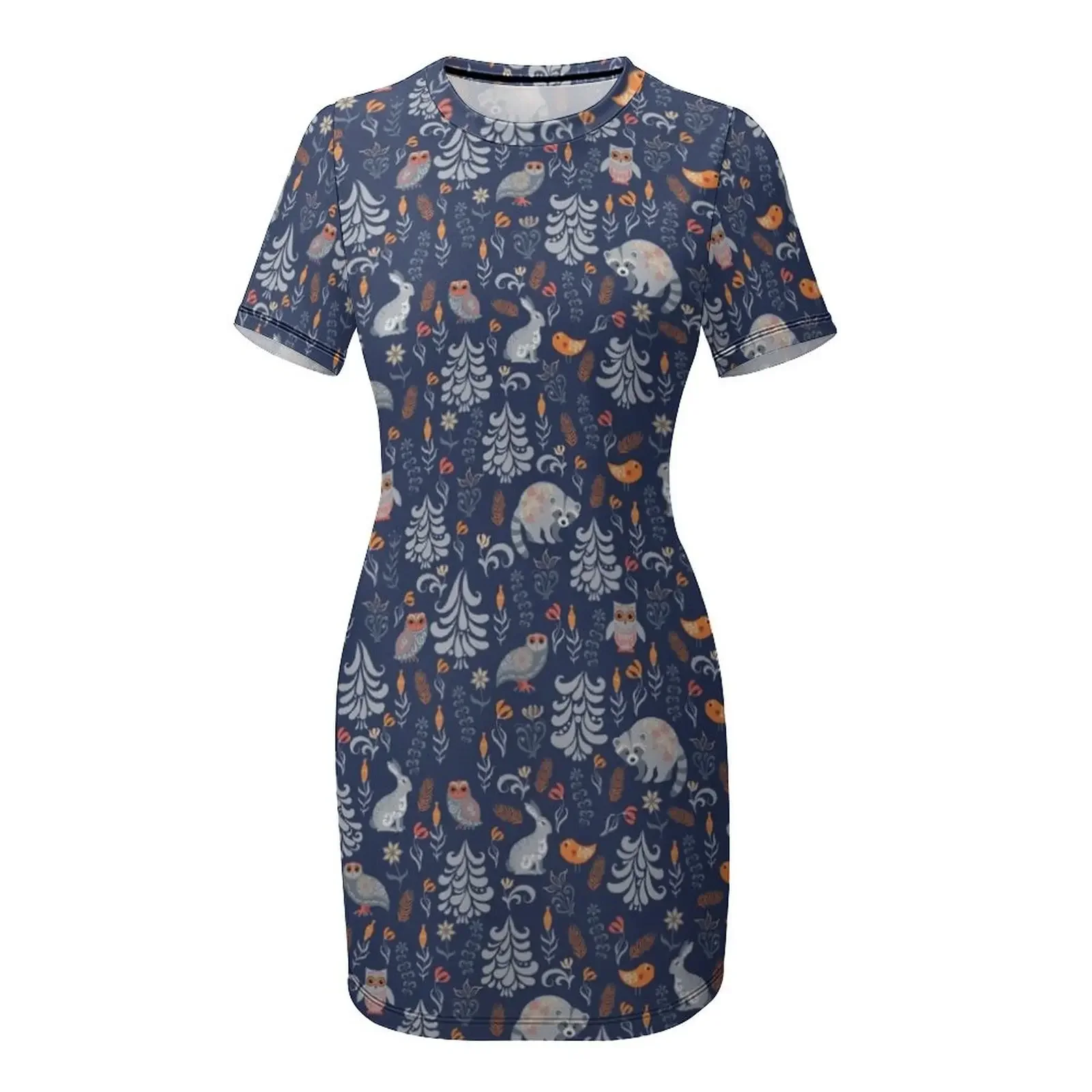 ป่าแห่งเทพธิดาพร้อมสัตว์และนก แรคคูน นกฮูก กระต่าย และลูกไก่ตัวเล็ก ชุดเดรสแขนสั้นสำหรับงานพรอม