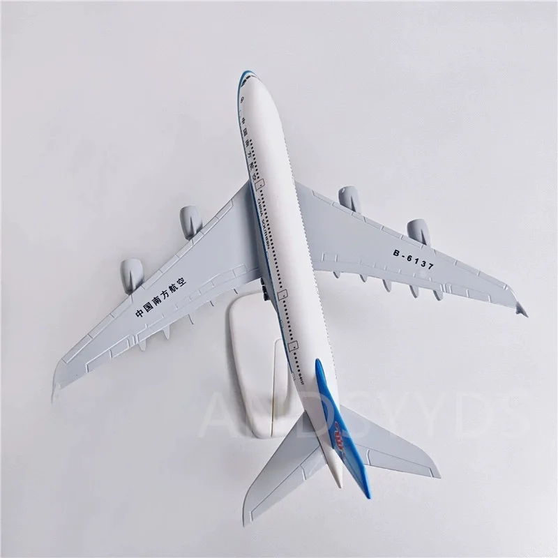 20 سنتيمتر نموذج طائرة A380 الصين جنوب طيران سبيكة محاكاة نموذج طائرة الطيران هدية مع حامل عجلة عرض تحصيل