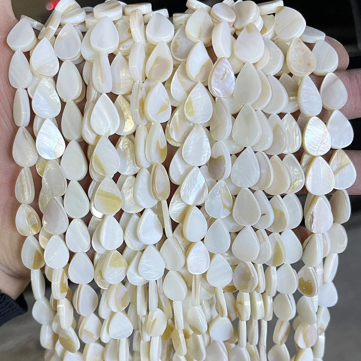 Natürliche Muschelperlen in Form von vierblättrigem Kleeblatt, Stern und Herz, lose Abstandsperlen für die Schmuckherstellung, DIY-Armband- und Halskettenzubehör. – Detail 8