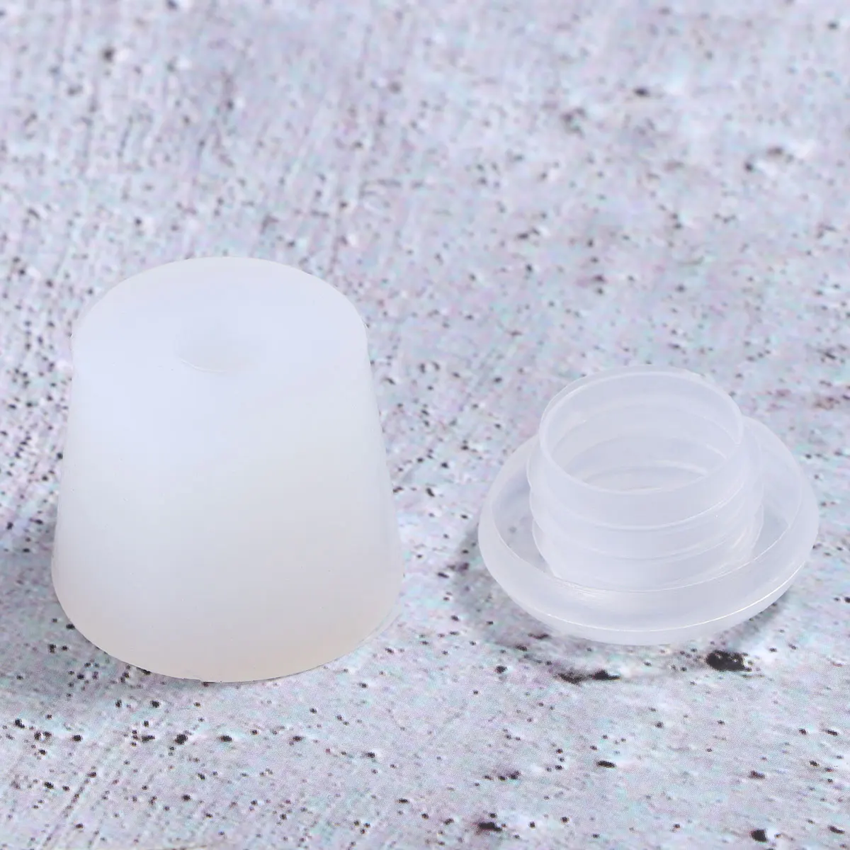 

6pcs Wine Stoppers Tapered Bottle Sealer With Hole For Home Bar Party Cover Red Wine