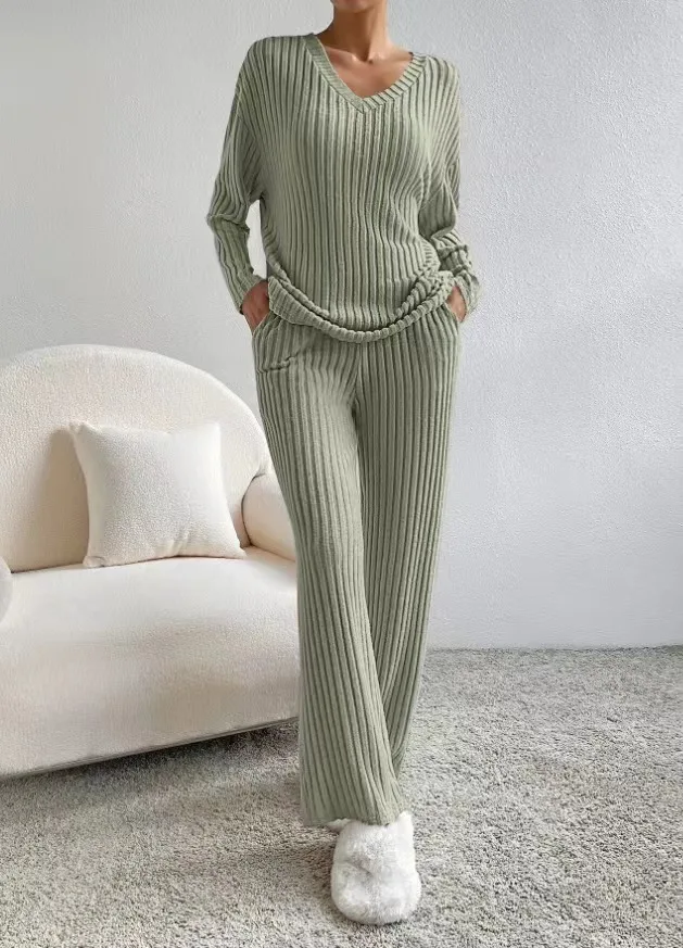 Women\'s autumn winter knitted cotton suit solid color home clothes loose long-sleeved casual V-neck top trousers two-piece set