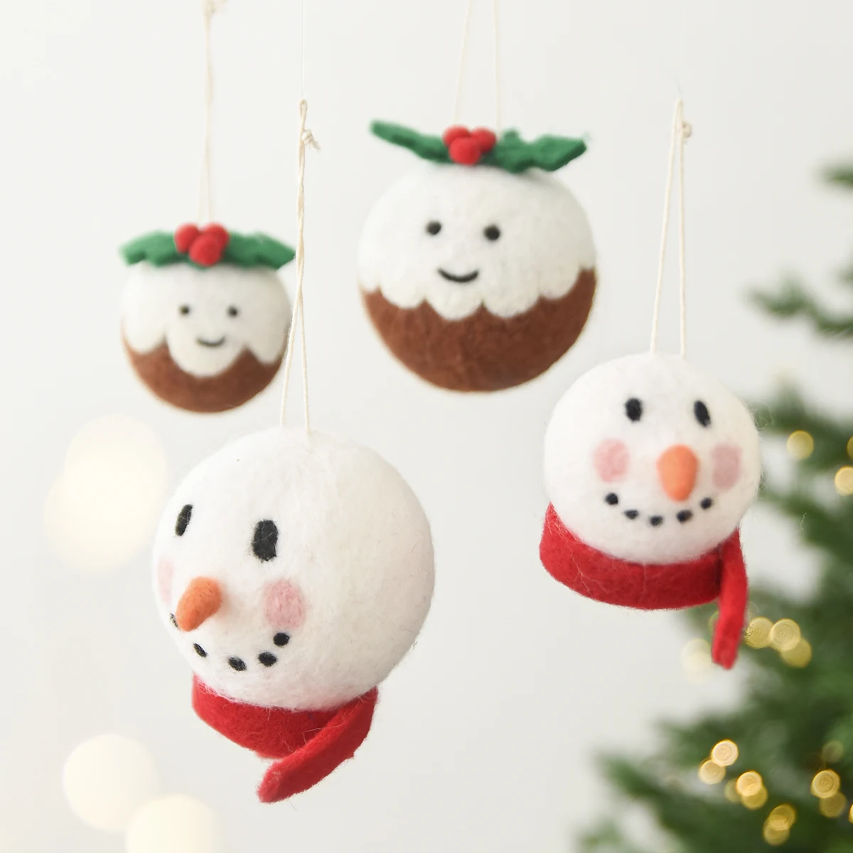 1 Stück Wollfilz Schneemann-Pudding-Hängeornament - Weihnachtsbaumanhänger für Fenster, Wohnzimmer & Feiertagspartydekoration