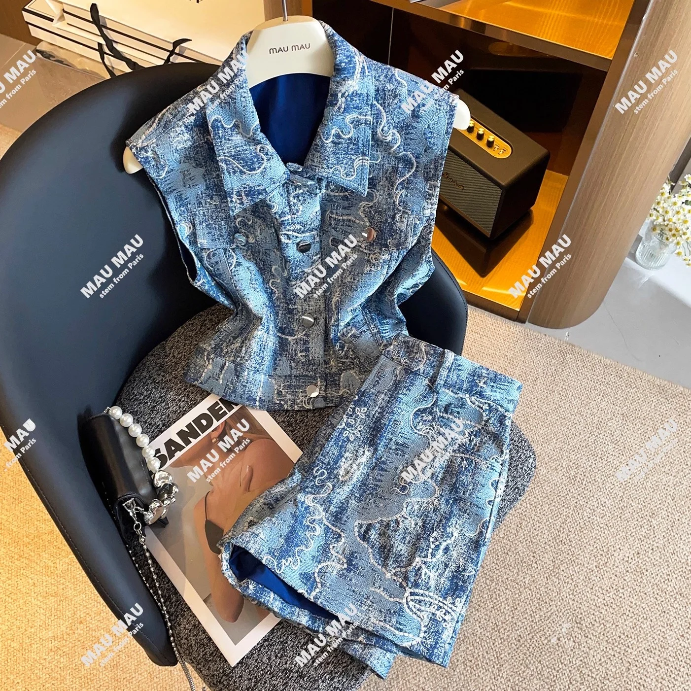 

Fashionable Blue Denim Vest And Short Pants Two-Piece Set for Women High-End Autumn Collection by Nan You Casual Style