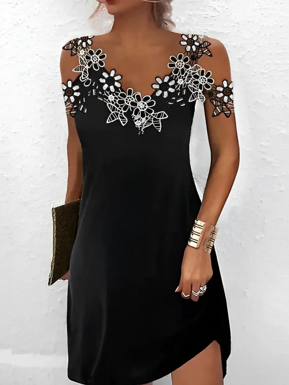 Customizable Casual Summer Women Fashion Solid Color V Neck Off Shoulder Elegant Lace Flower Sleeveless Pullover Party Dresses
