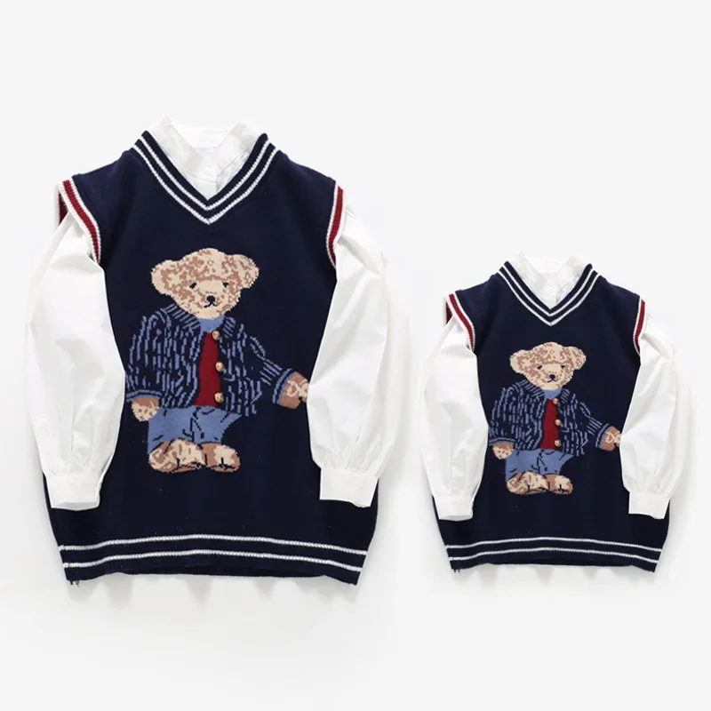 2023 Autumn Parent-Child Vest Family Matching Sweater For Kids Bear Knit Top Dad Mom And Son Daughter Christmas Knitted Cardigan