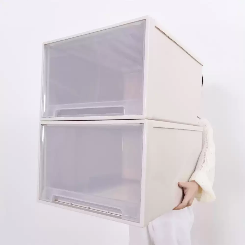 Transparent Plastic…