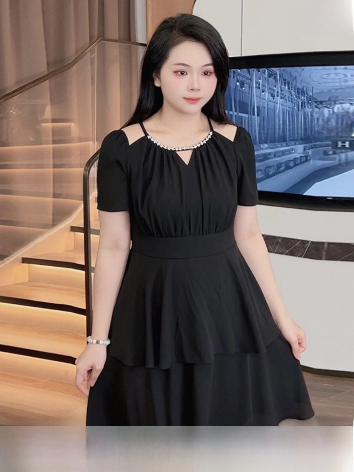 

Женское летнее платье больших размеров с цветочным принтом, ажурное, А-силуэта, с коротким рукавом, скрывающее живот, модное, с высокой талией, из полиэстера.