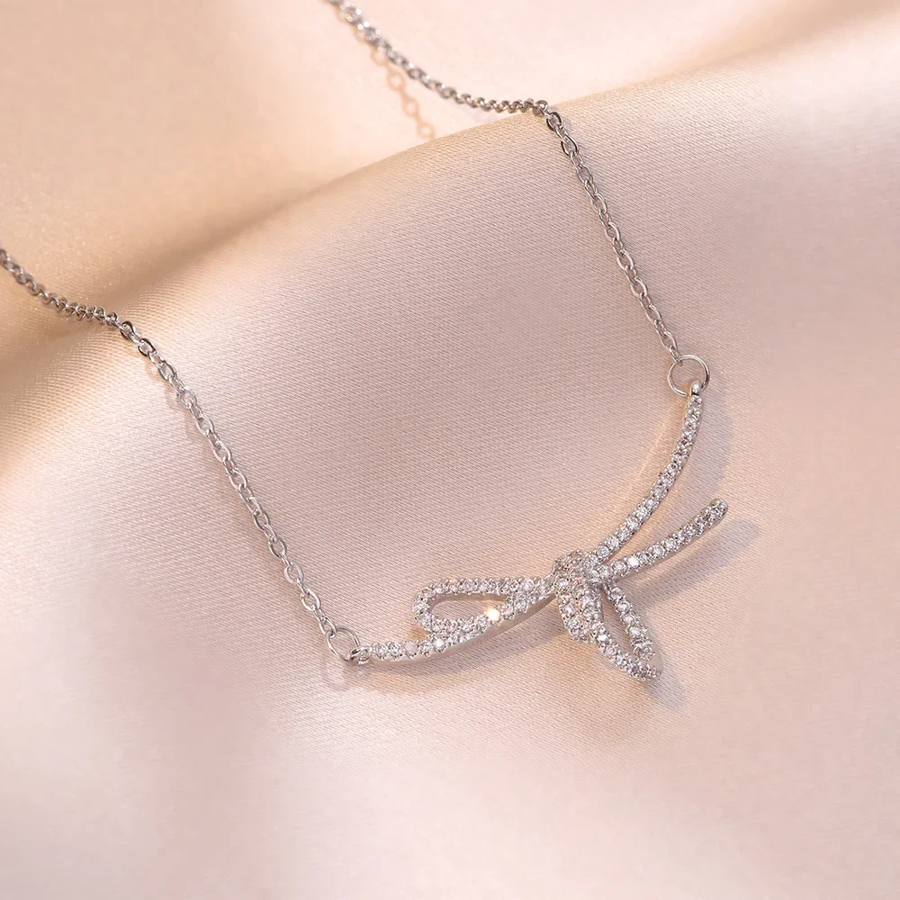 Fashion Sweet Necklace Inlaid with Rhinestone Bow Clavicle Chain Give Friends Girl Exquisite Gift Accessories image 2