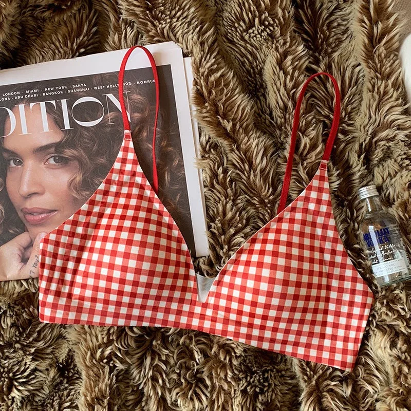 Lightweight French Satin Seamless Bra Ladies Thin Strap Triangle Cup Wirefree Anti Sagging Side Breast Shaping Comfort Lingerie