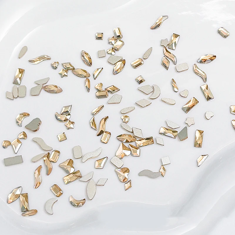 50/100 pz Mini Nail Art Strass Cristallo Vetro Flatback Diamanti Forma Mista Sparkle Fai Da Te Unghie Accessori Per Manicure di Lusso