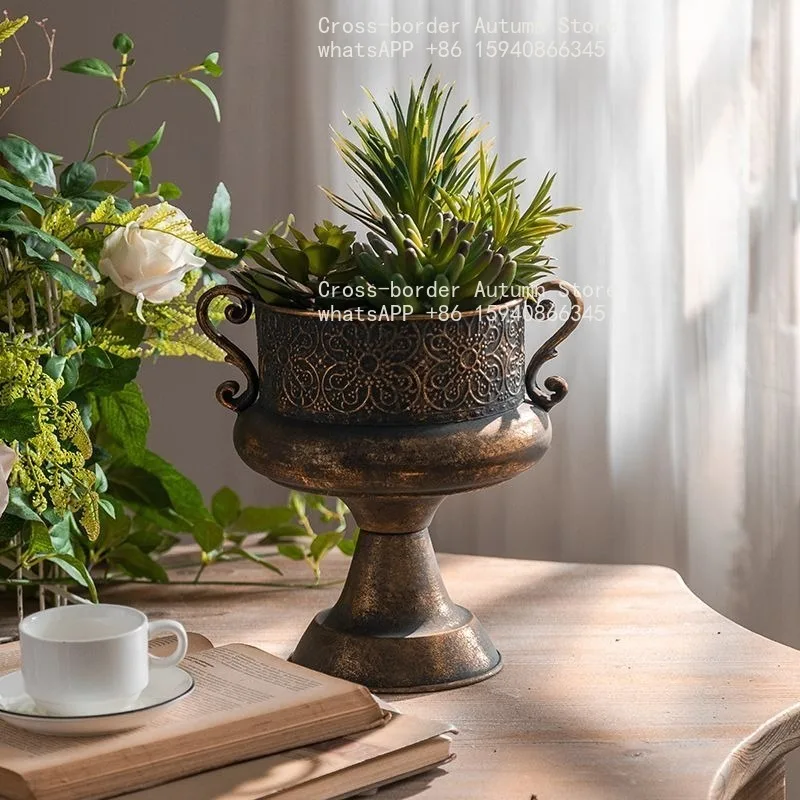 Classical goblet vase flower pot golden retro European wrought iron flower arrangement utensils ornament