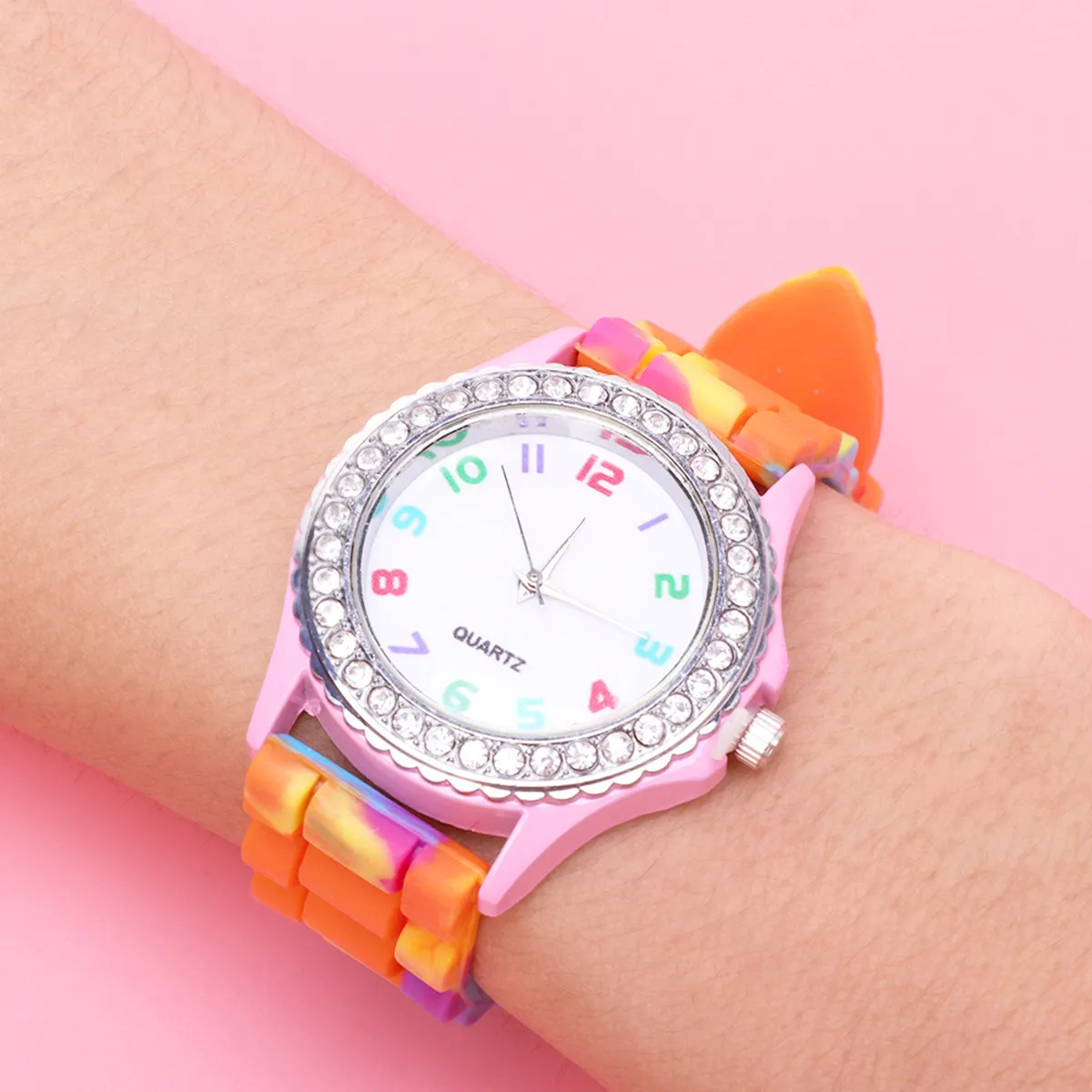Camo Pink Silicone Watch Ladies Stainless Steel Alloy Quartz Wristwatch Fashion Women Gift for Birthday Christmas Valentine