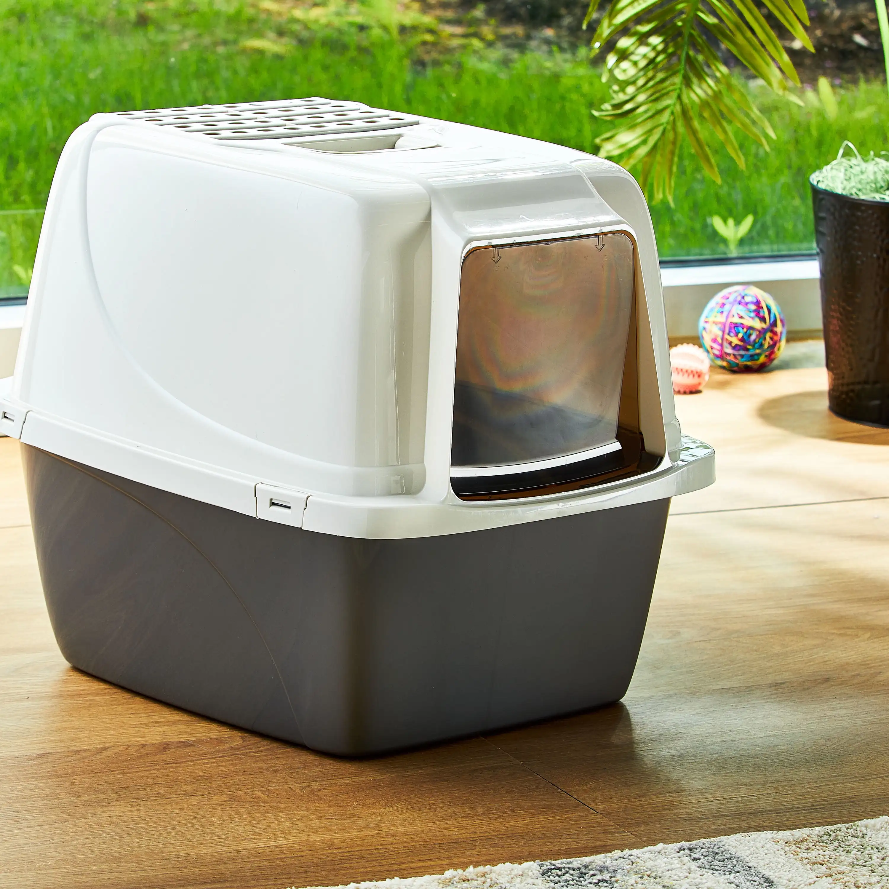Vibrant Life Extra Large Hooded Enclosed Cat Litter Box