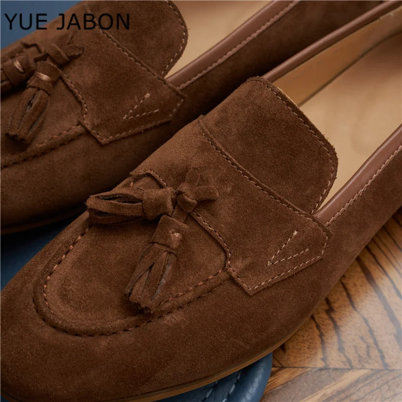 New Brown Men Tassels Loafers Walk Cow Suede Moccasins Flats Casual Driving Shoes for Men Genuine Leather Designer Male Footwear
