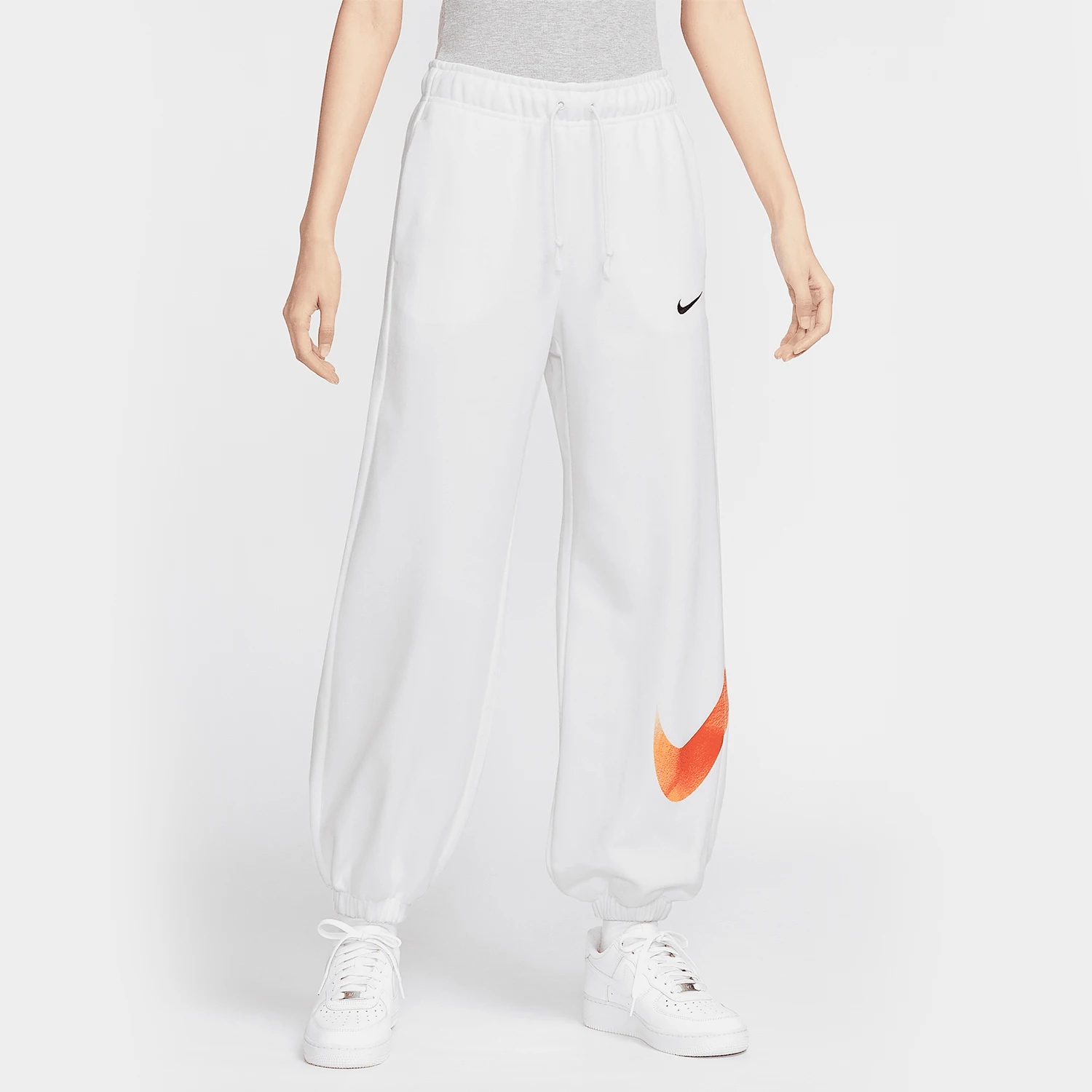 

Nike Original Sportswear Women's Mid-Rise Knit Classic Pants IF0394-100