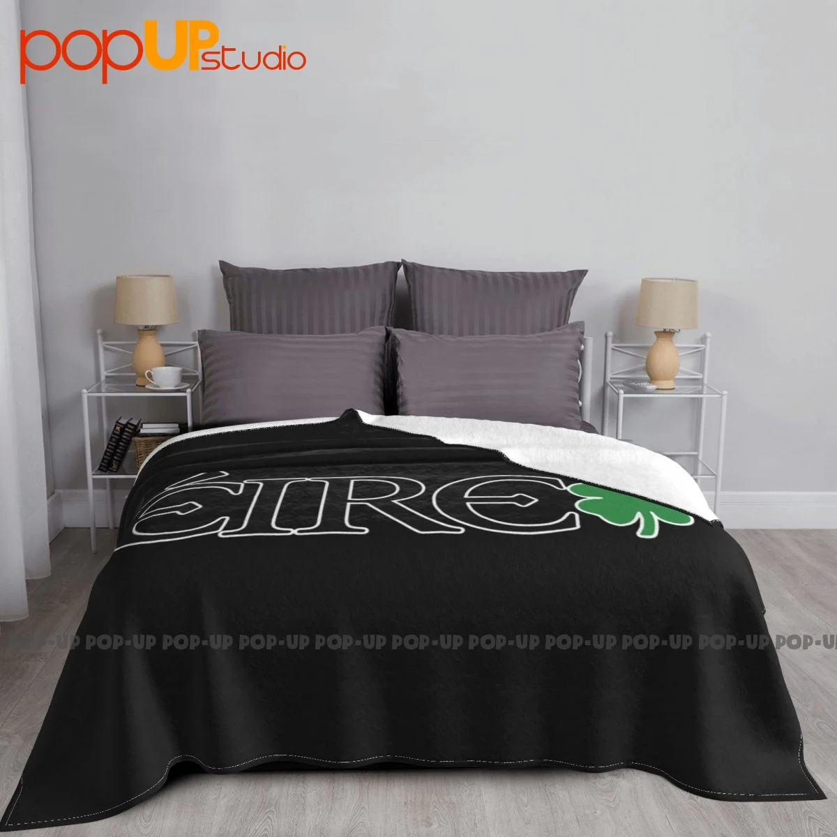 Eire Shamrock Ireland 4 Leaf Clover St Patricks Day Irish Pride Blanket For Bed On The Sofa Couch Blanket