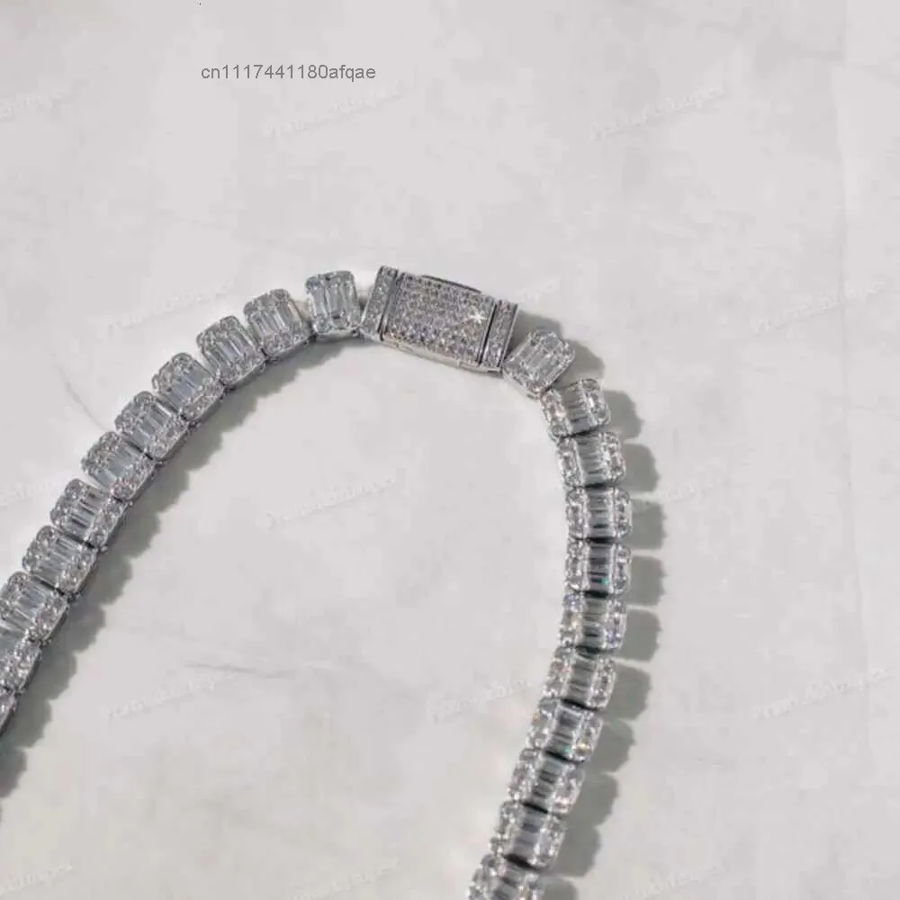 10k White Gold Baguette Moissanite Tennis Necklace Cluster Diamond Chain Fully Iced Out Hip Hop Jewelry Trendy Design.