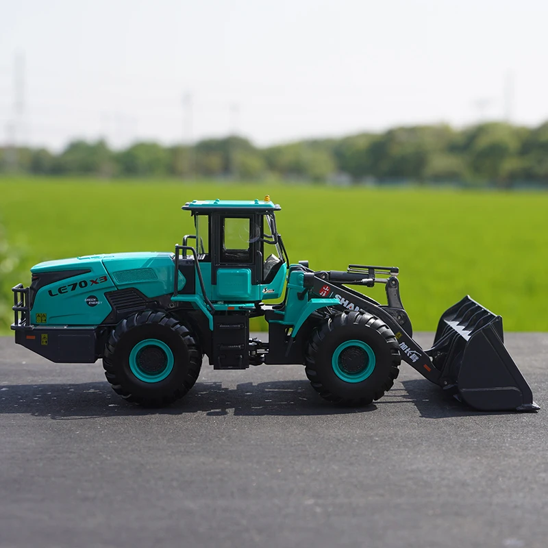 

1:35 оригинальный Shantui LE70-X3 чистый электрический колесный погрузчик новая энергия вилочный погрузчик строительная техника модель из сплава