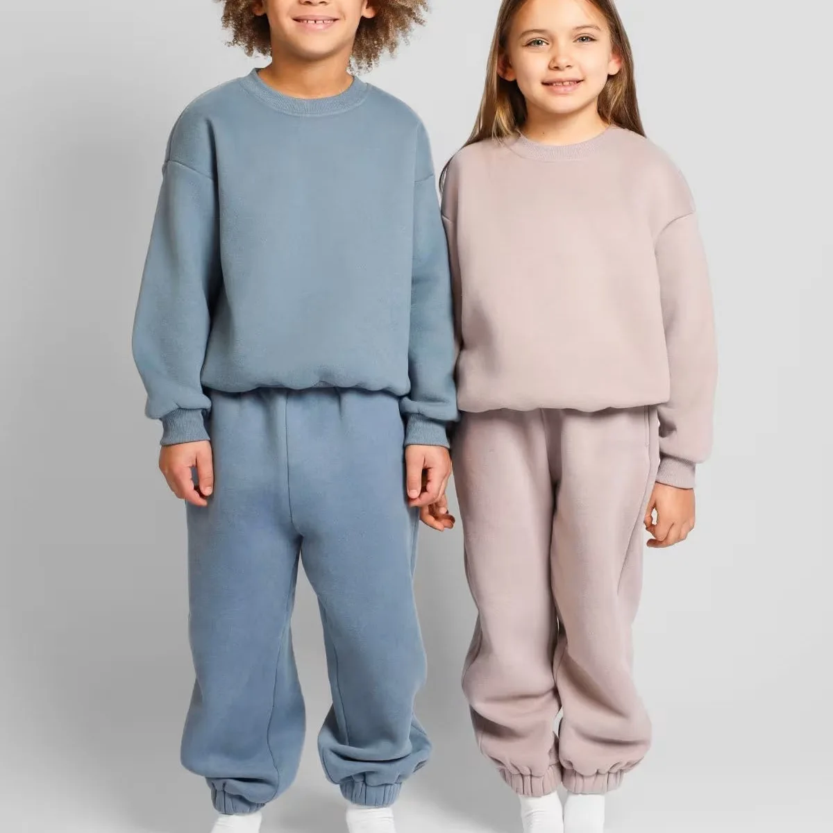 

Children's Clothing Autumn and Winter European and Chinese Children's Hooded Sweatshirt Sets Children's Sportswear Sets