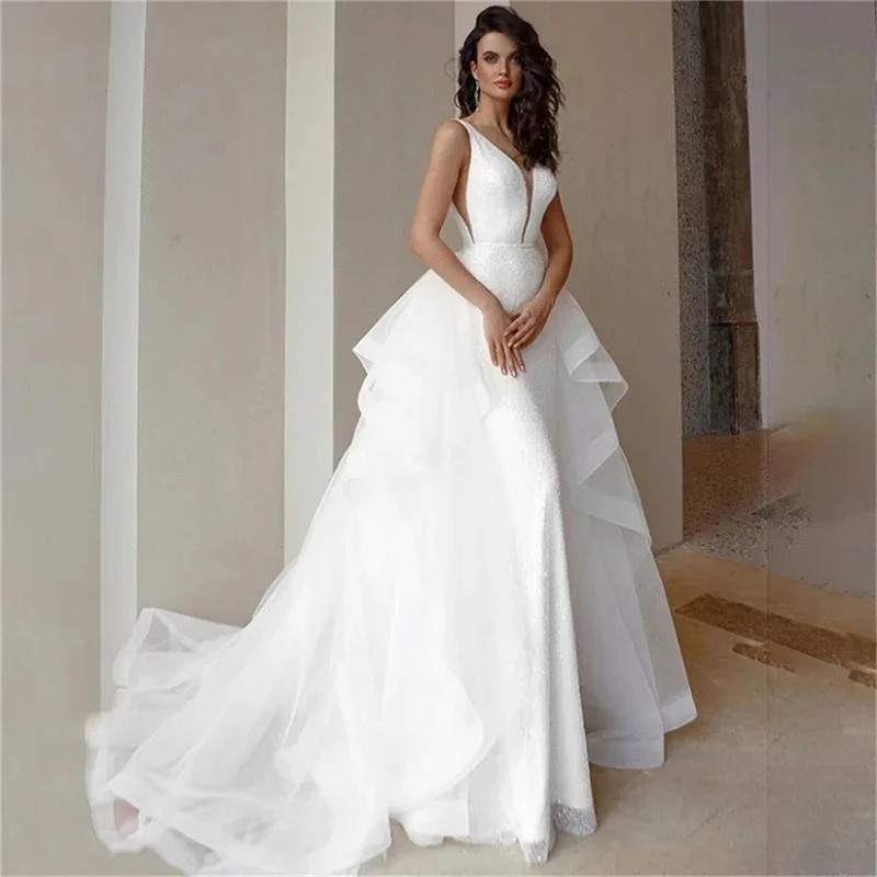 

Simple Spaghetti Wedding Dresses Elegant V-Neck Bridal Gowns Mermaid Sheath Dress Detachabel Tiered Train Robe De Mariee